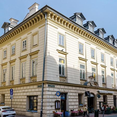 N33 Premium Apartments Old Town Krakow - Destigo Hotels Buitenkant foto